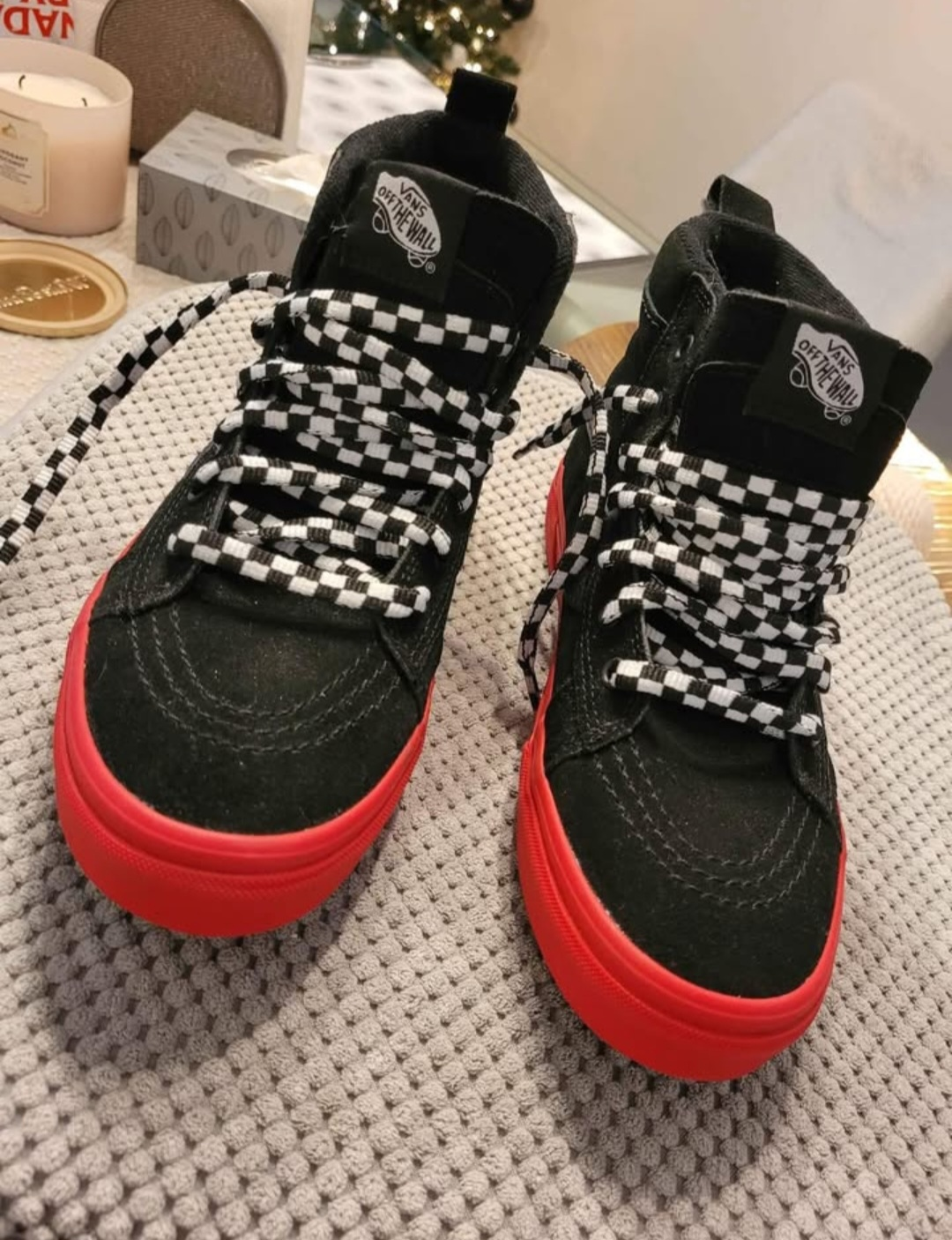 Vans Suede Insulated Shoe/Boot $40 (Pickup in Thornhill) - photo 2