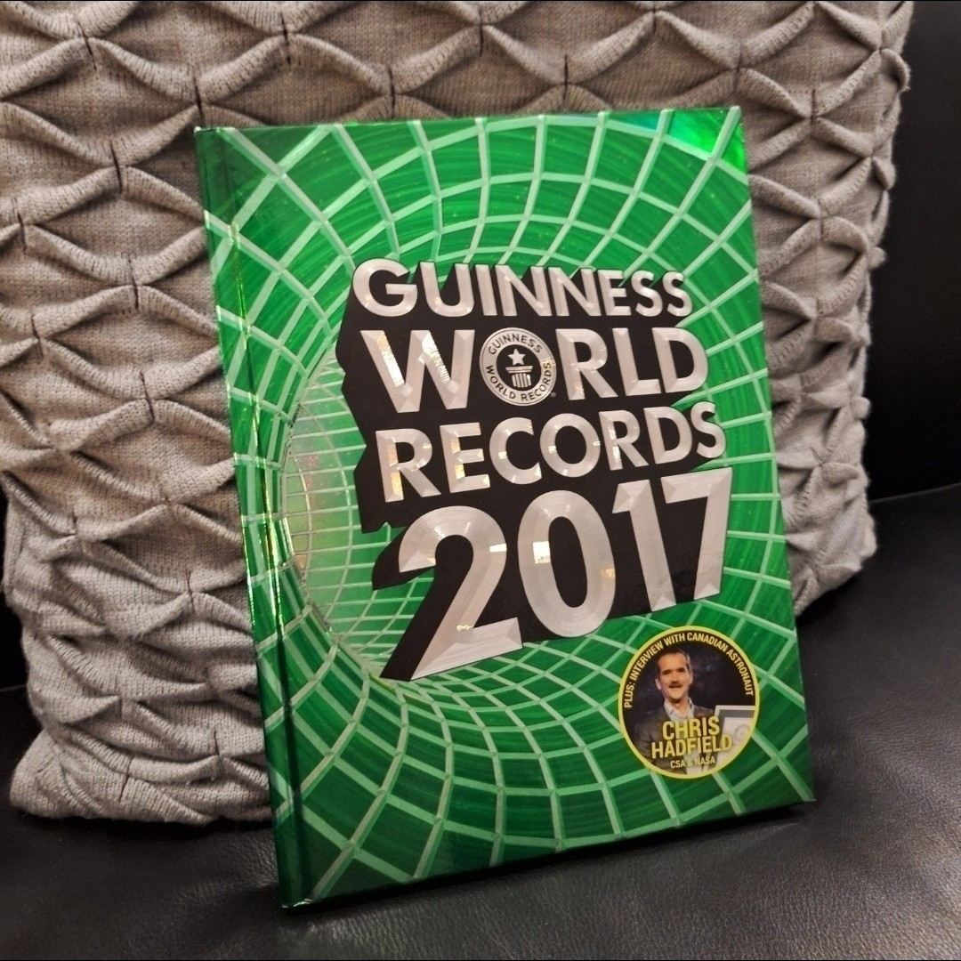 GUINNESS WORLD RECORDS 2017 HARDCOVER BOOK