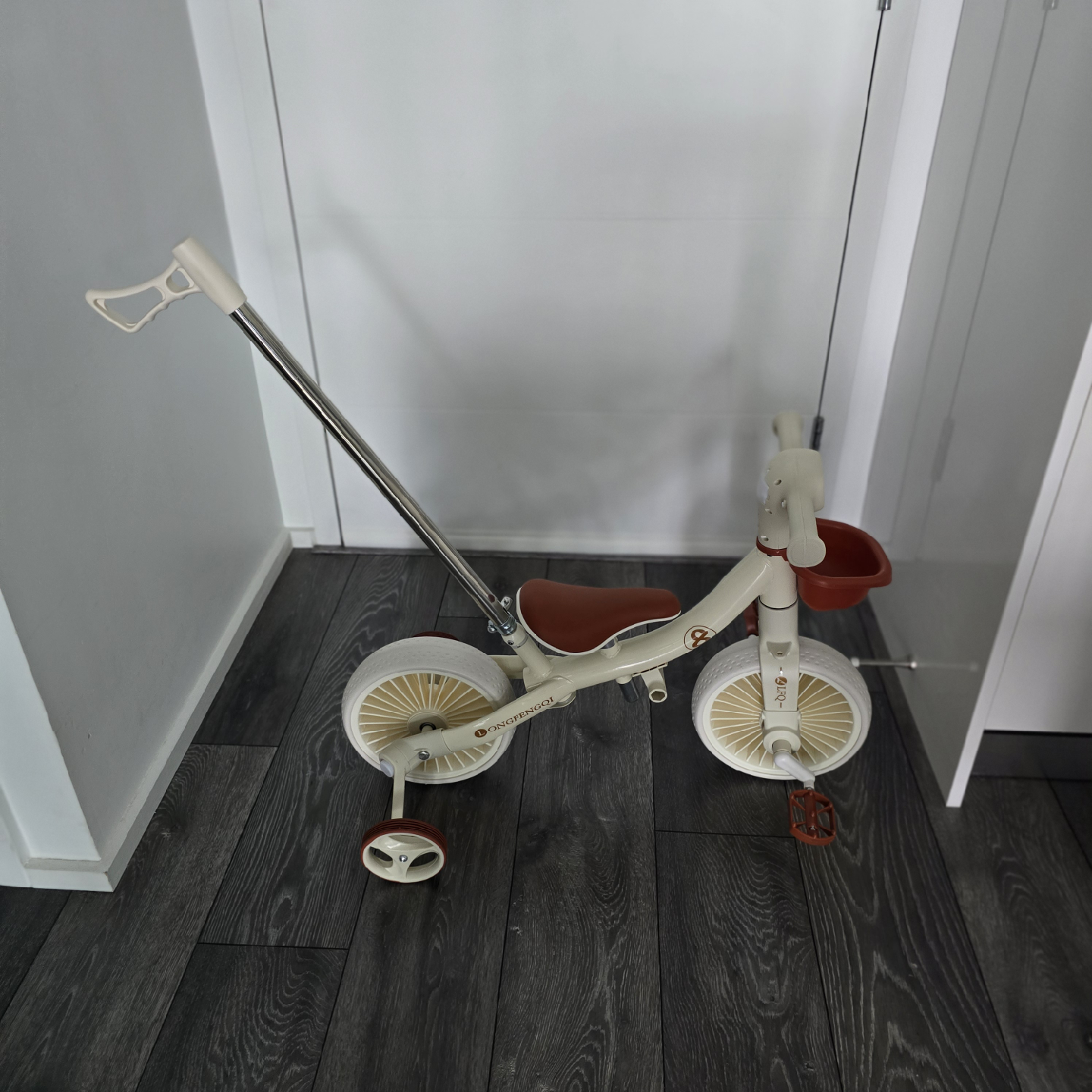 Toddler tricycle with Push Handle - photo 2