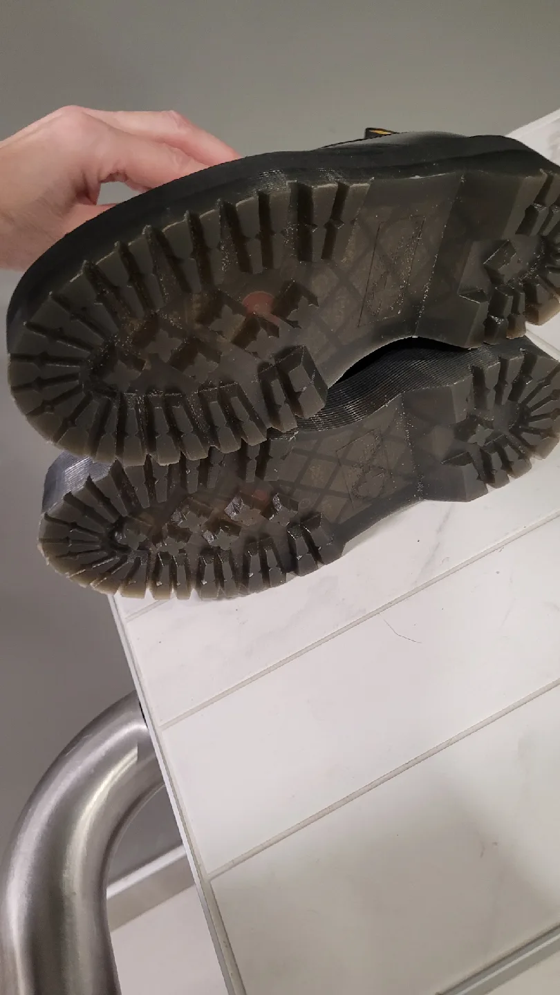 Dr. Martens x Hello Kitty Platform Shoes 6 image indicator(6)