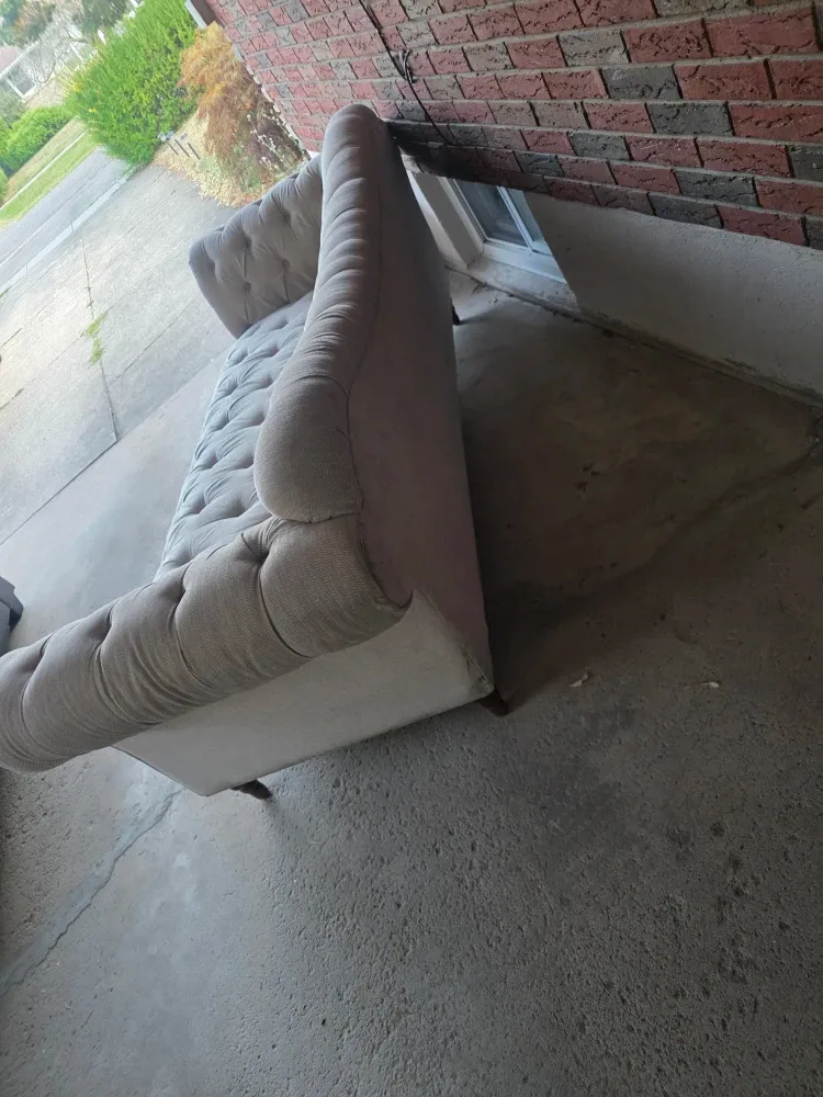 Tufted Chaise Lounge image indicator(4)