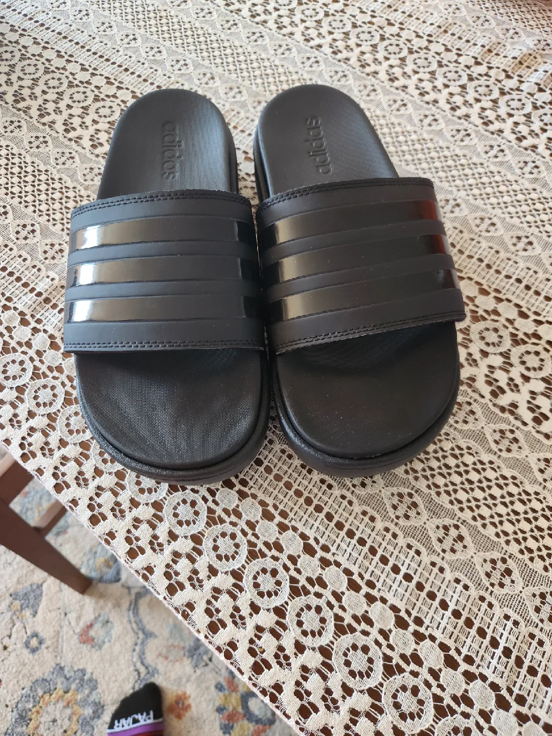 Adidas Adilette Comfort Slides - Black thumbnail