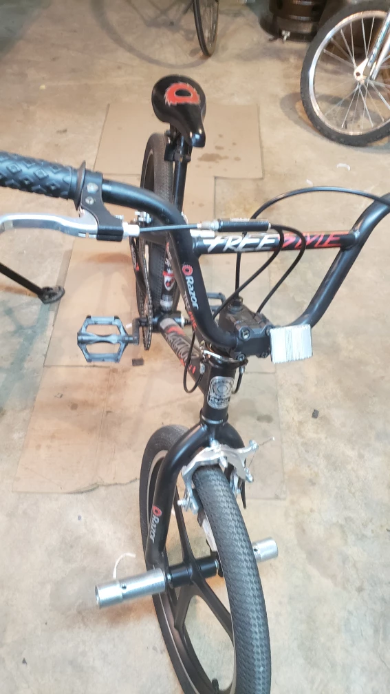 Razor Agitator Freestyle BMX Bike - photo 3