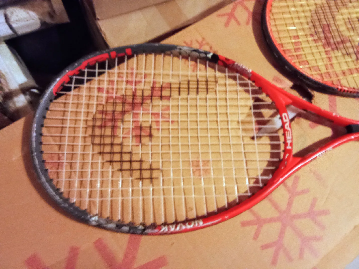 JUNIOR Tennis Rackets 25" and 30 Beginner balls & FREE Bags image indicator(4)