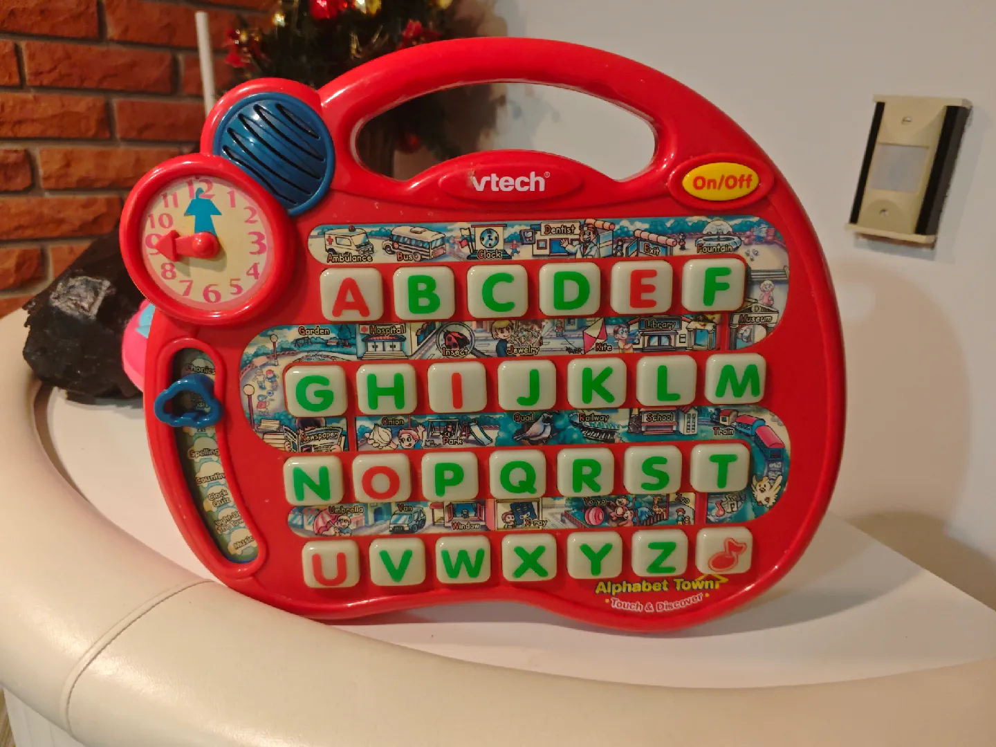 VTech Alphabet Town Touch & Discover