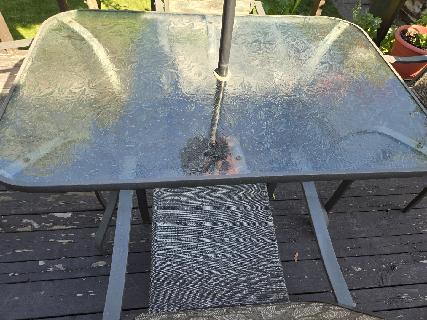 Patio Table with 4 Chairs - photo 3