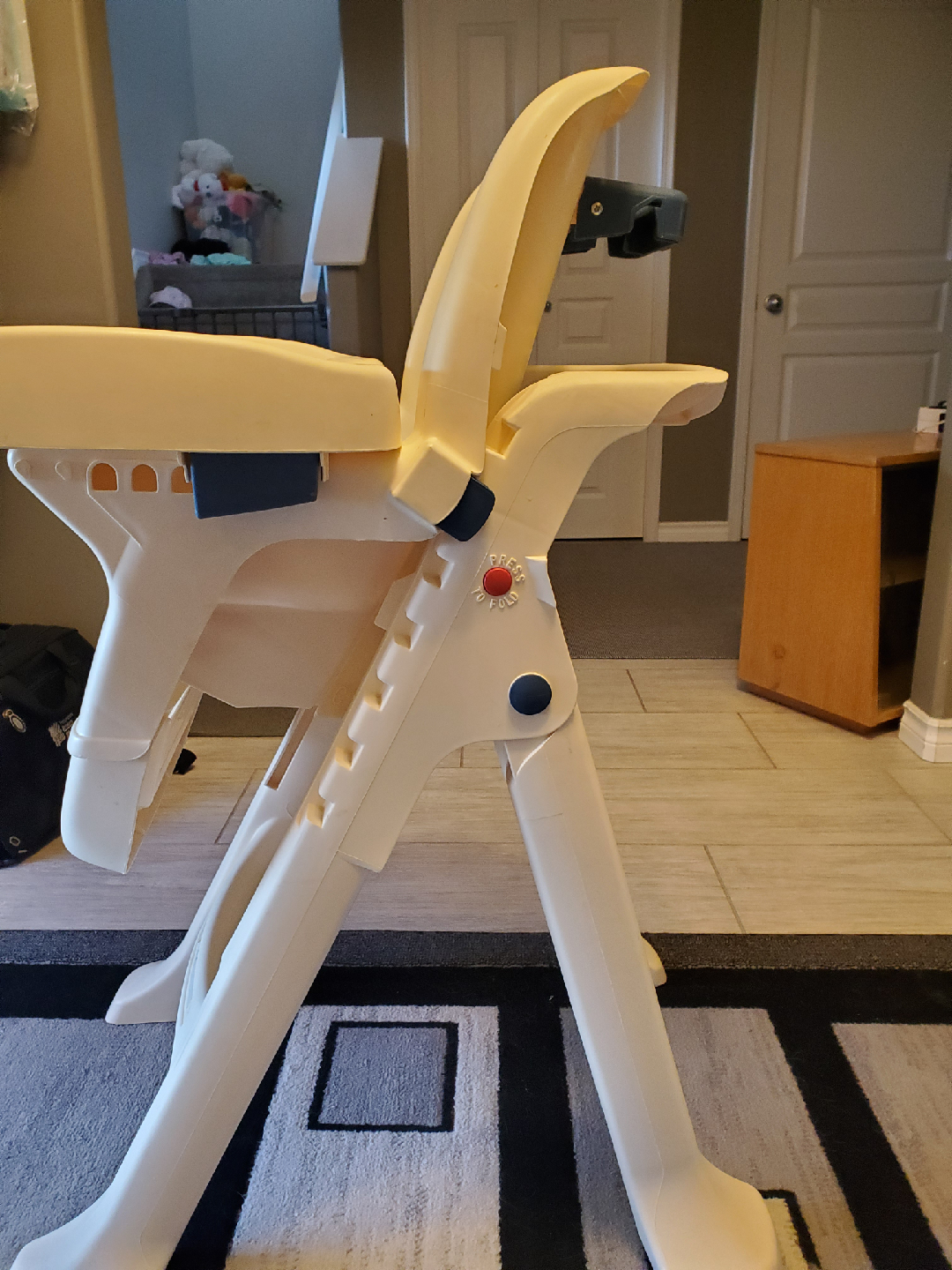Safety 1st High Chair - photo 3