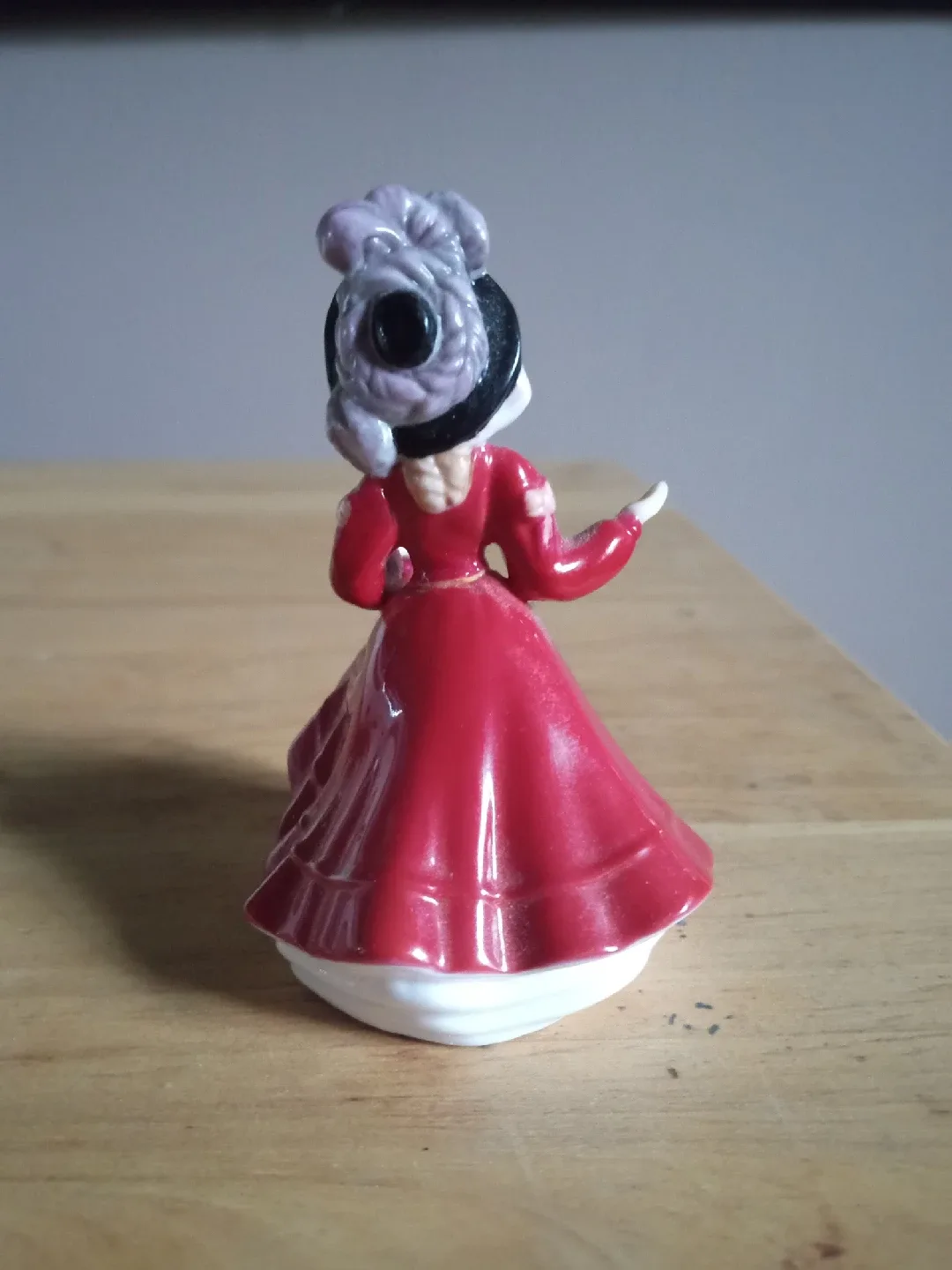 Royal Doulton Figurine - Patricia M251 image indicator(2)