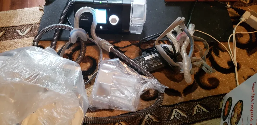 ResMed AirSense 10 CPAP Machine image indicator(4)