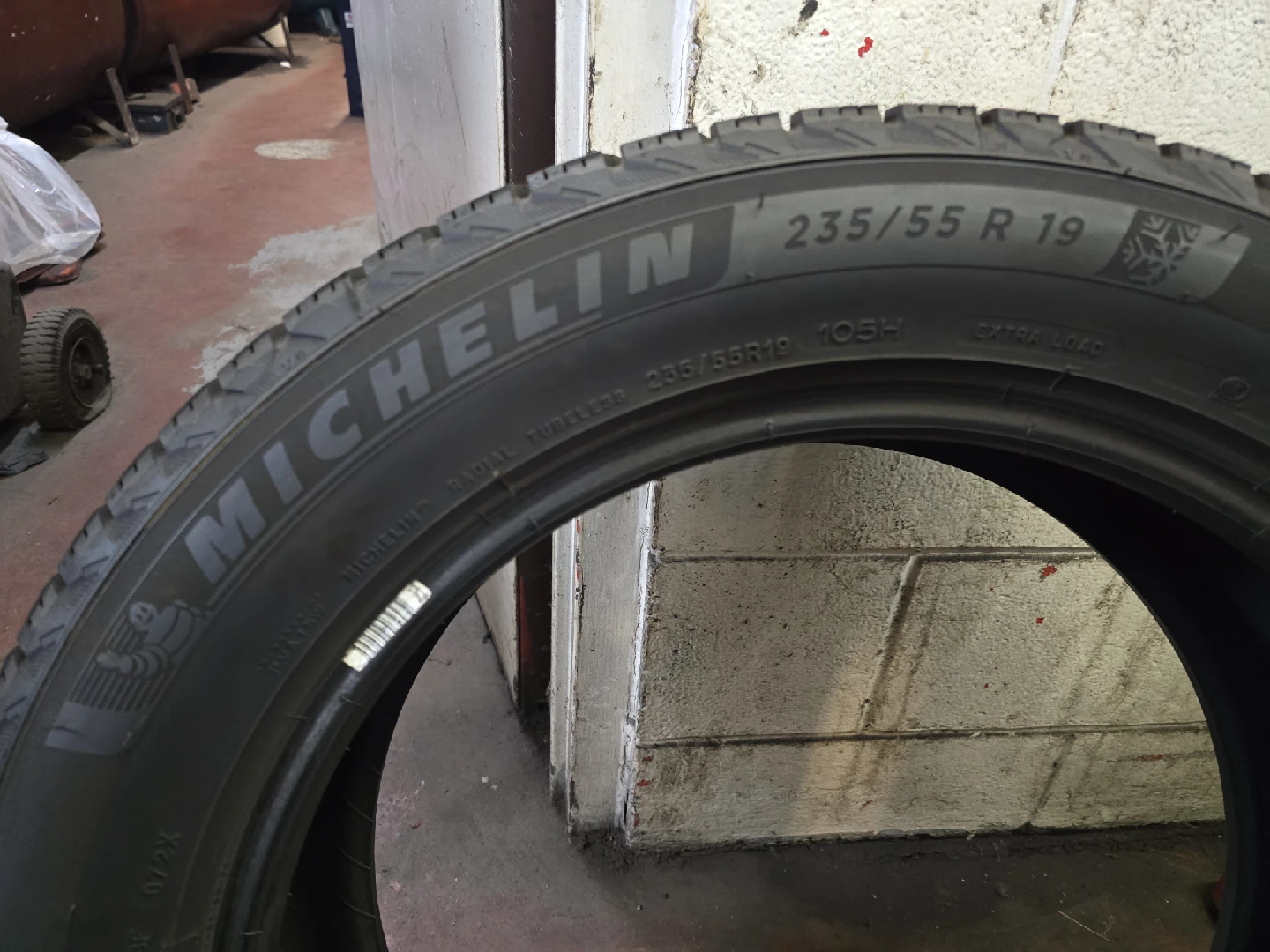 Michelin 235/55 R19 Tire