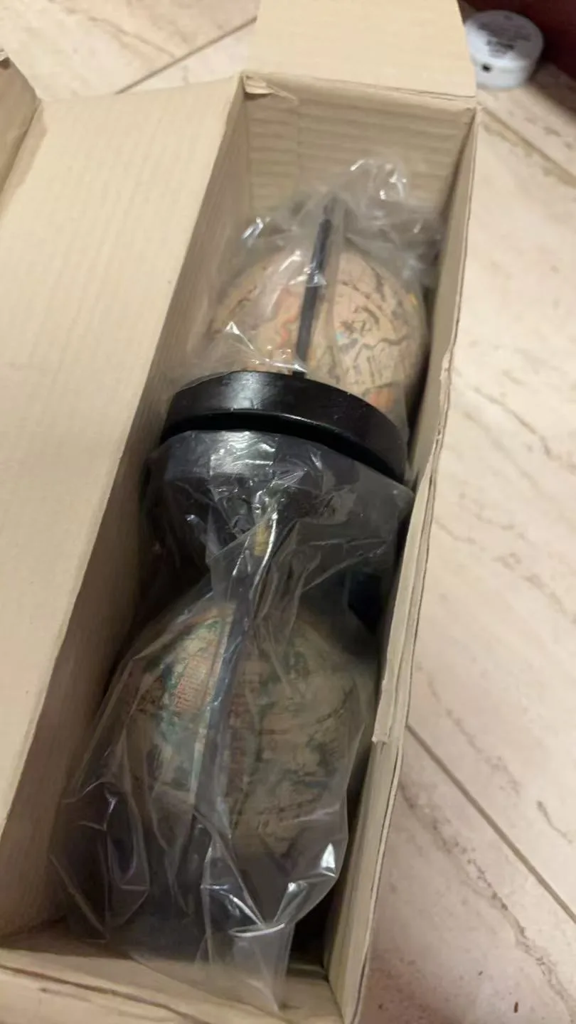 Globe Bookends - Home Decor image indicator(4)