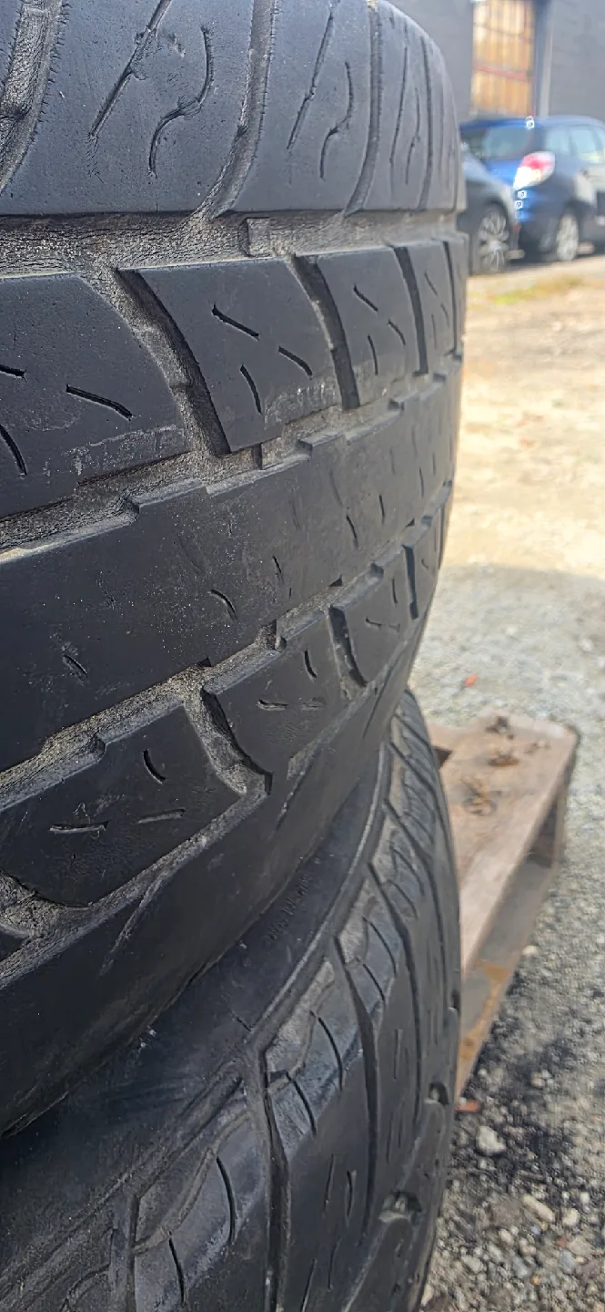 Set of 4 All Terrain Tires LT245/70R16 image indicator(3)