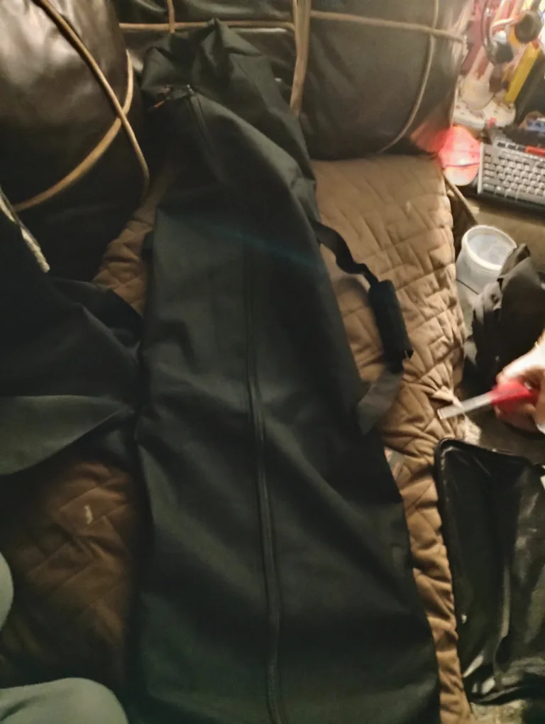 Squier Mini Stratocaster Electric Guitar with Gig Bag image indicator(5)