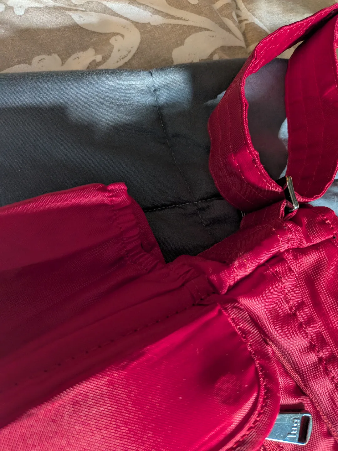 Lug Infinity Shimmy Collection Red Shoulder Bag image indicator(3)