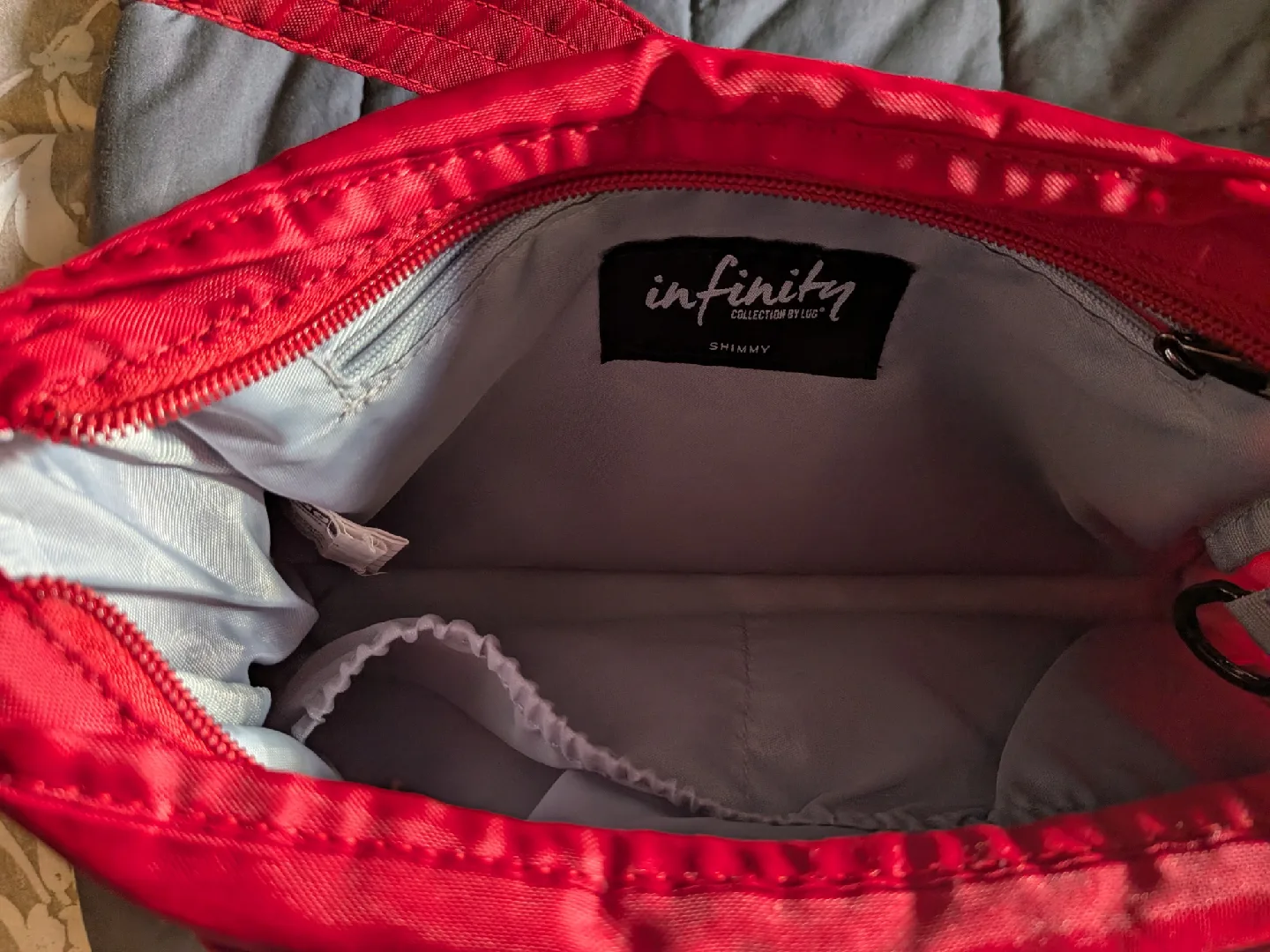 Lug Infinity Shimmy Collection Red Shoulder Bag image indicator(5)