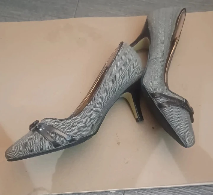 Jessica Simpson Heels - Size 6.5 - photo 2