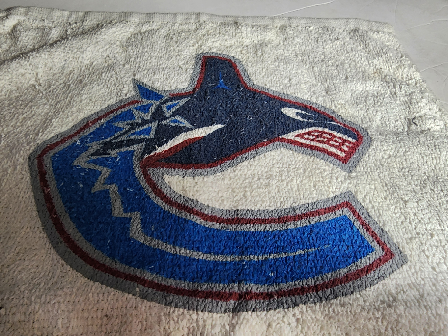 Vancouver Canucks 2003 Playoffs Towel - photo 2