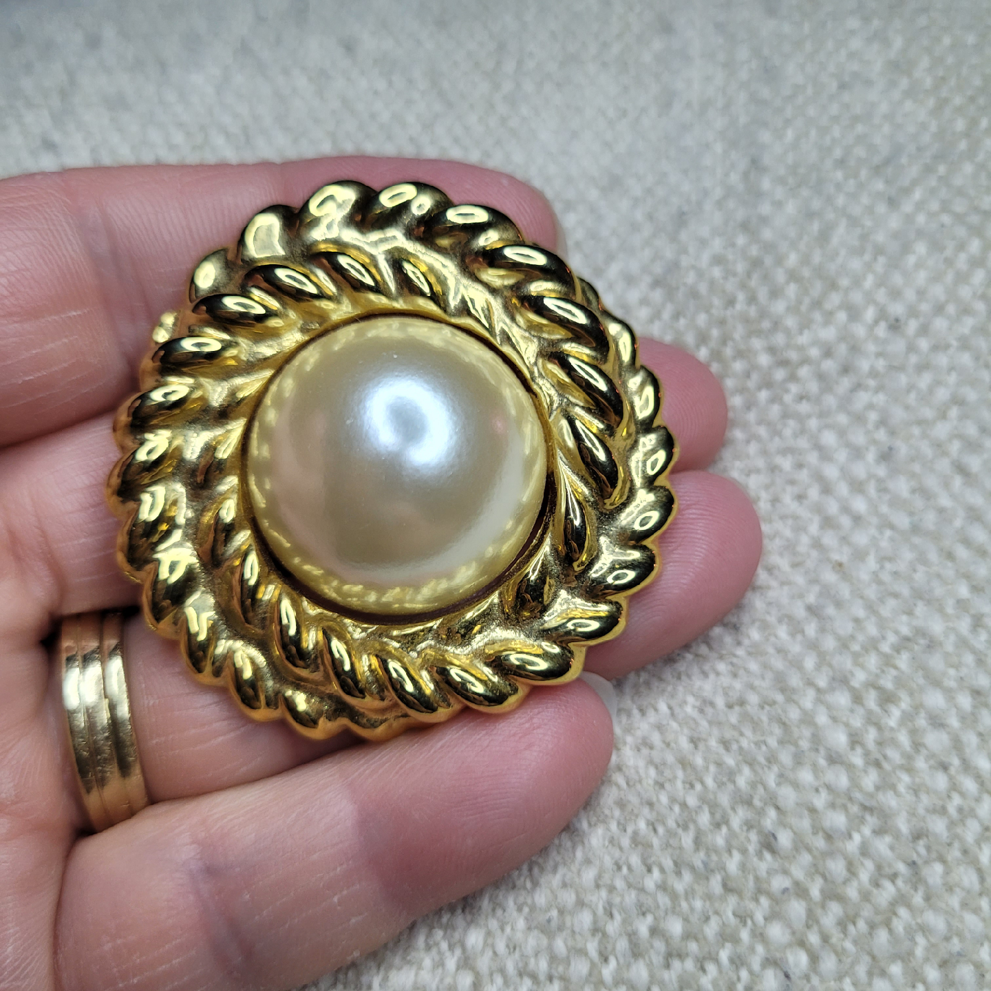 Vintage Fashion Brooch Brand New Condition