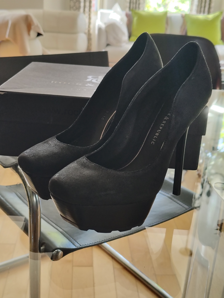 Rock & Republic Braiden Black Platform Heels  6.5