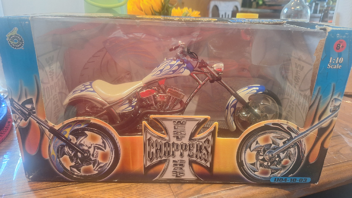 West Coast Choppers Sturgis Special Muscle Machines