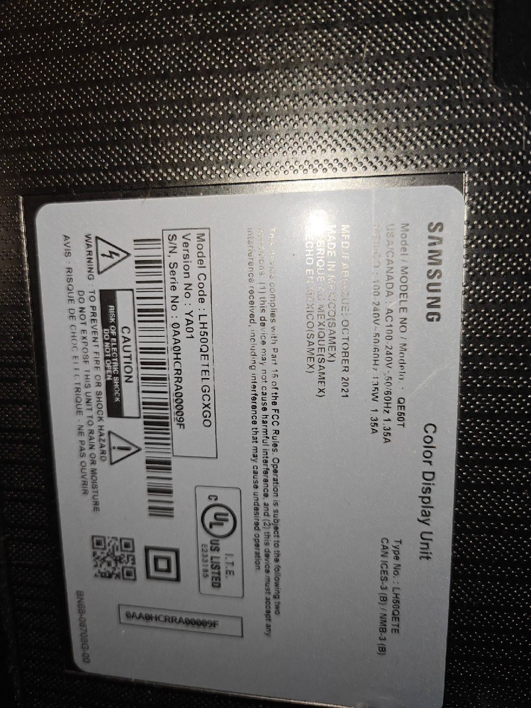 Moving sale Samsung 50” Display with stand - photo 4