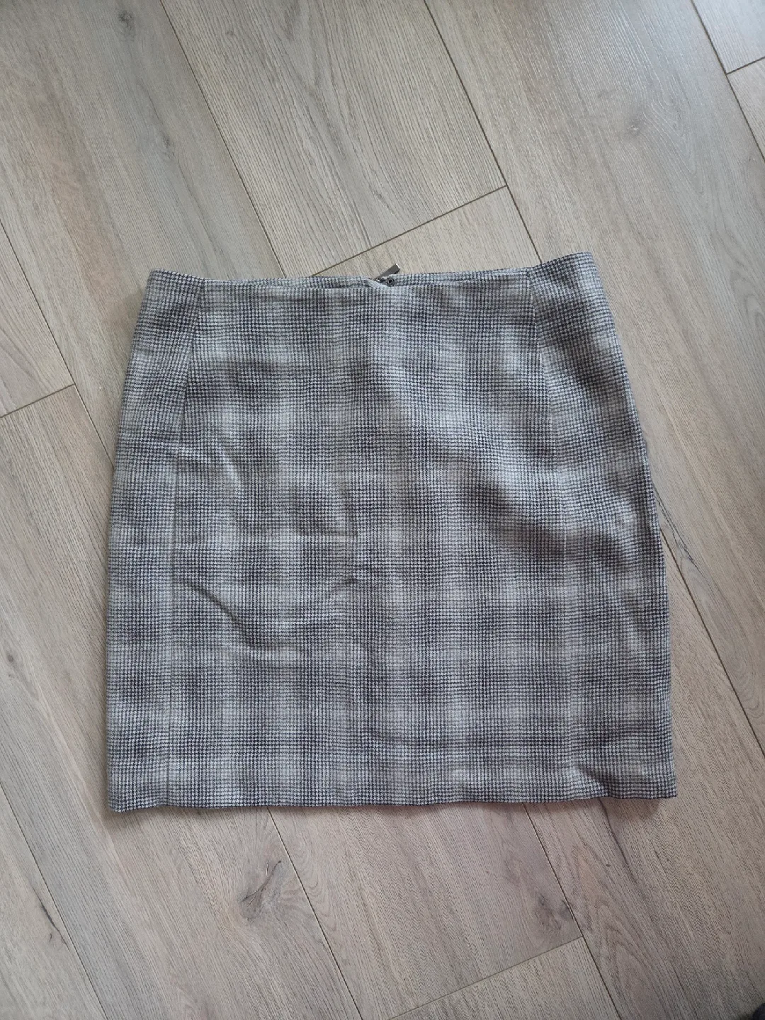 Banana Republic Plaid Mini Skirt thumbnail