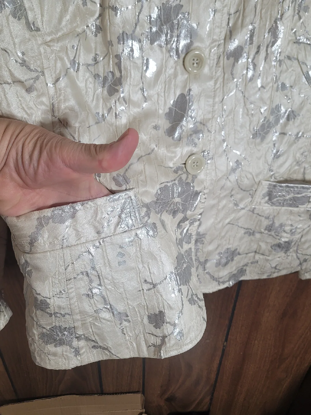 TABI Simply Classic Winter White Blazer - Size M image indicator(3)