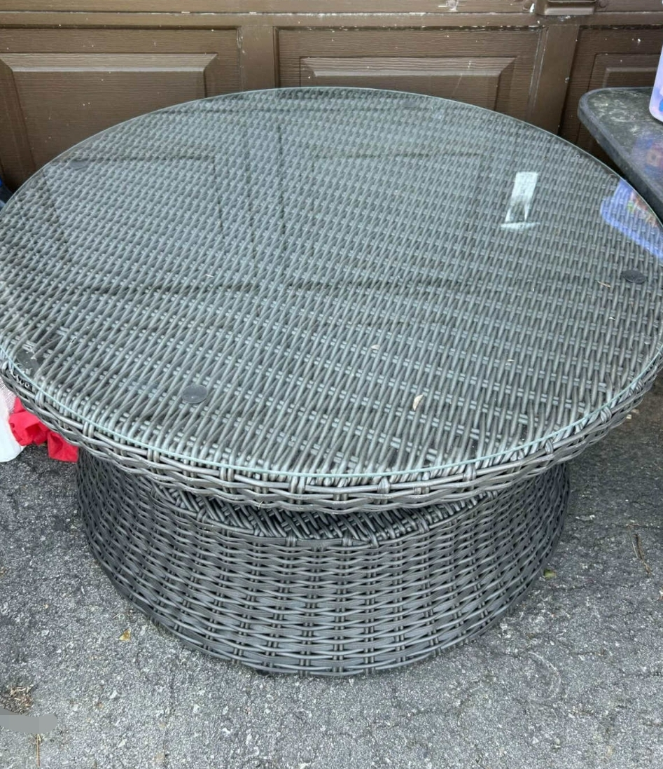 patio table