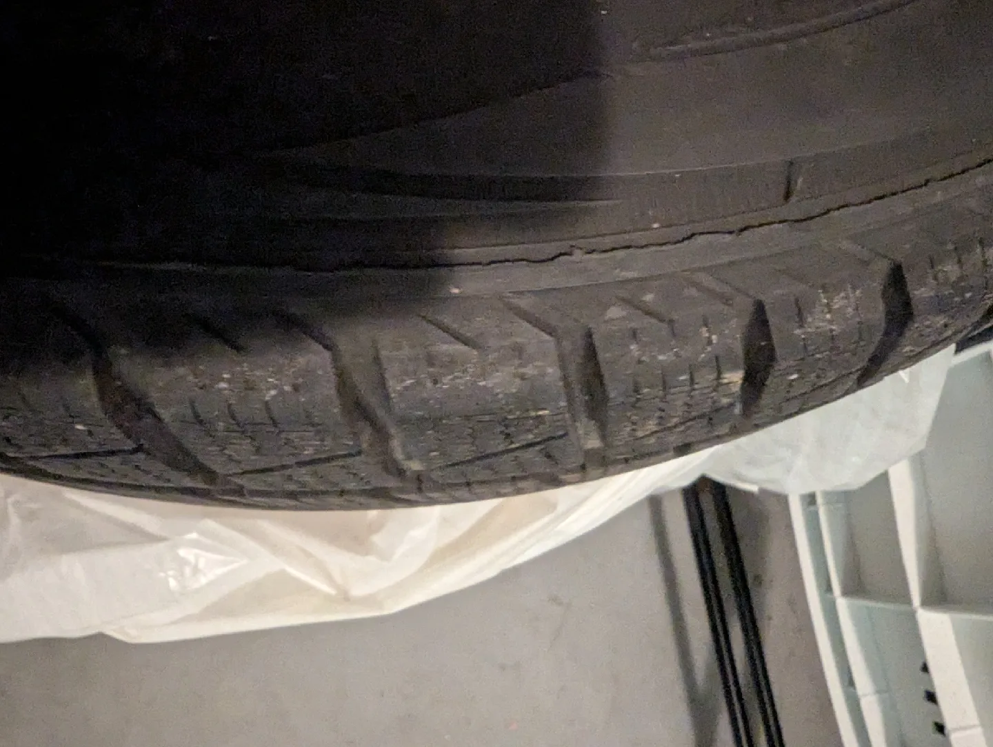 195/65R15 Studless Winter Tire on Steel Rim image indicator(7)