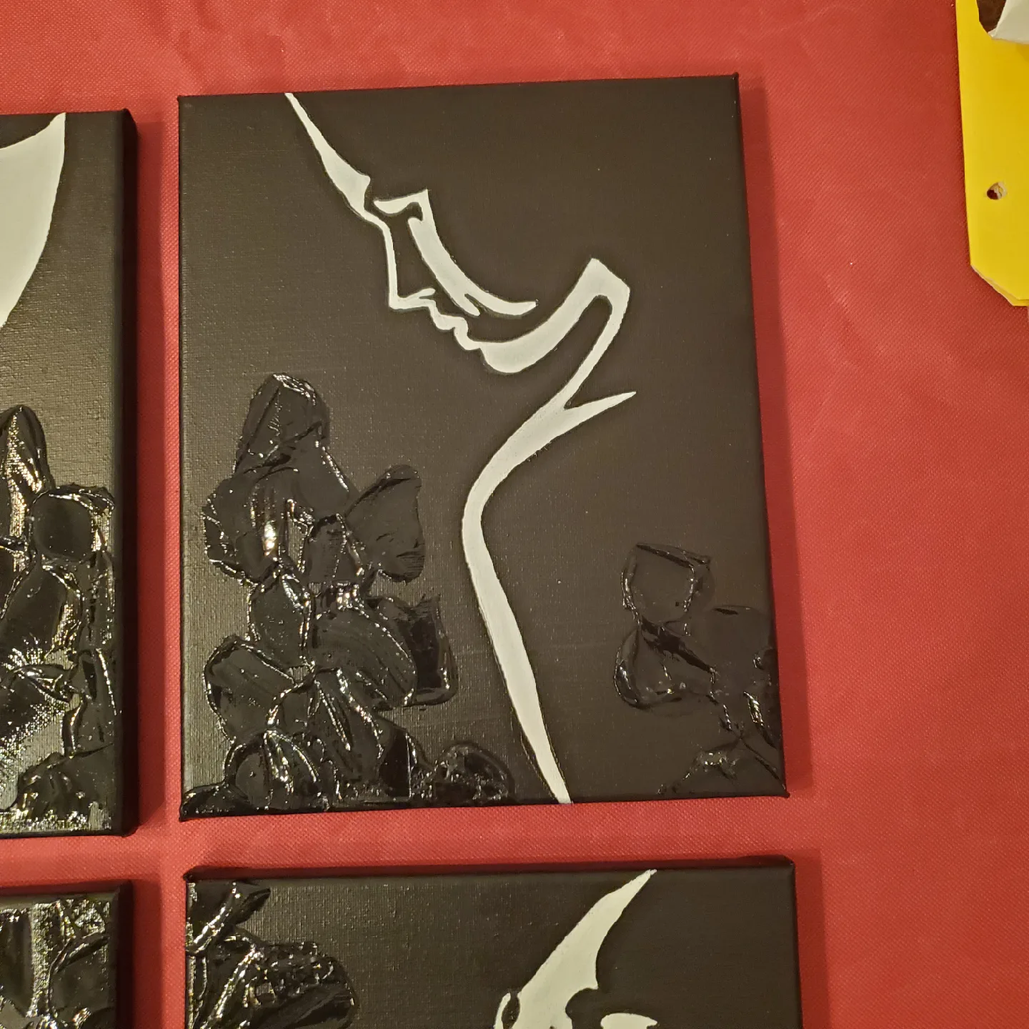 Set of 4 Black & White Face Art Canvases image indicator(2)