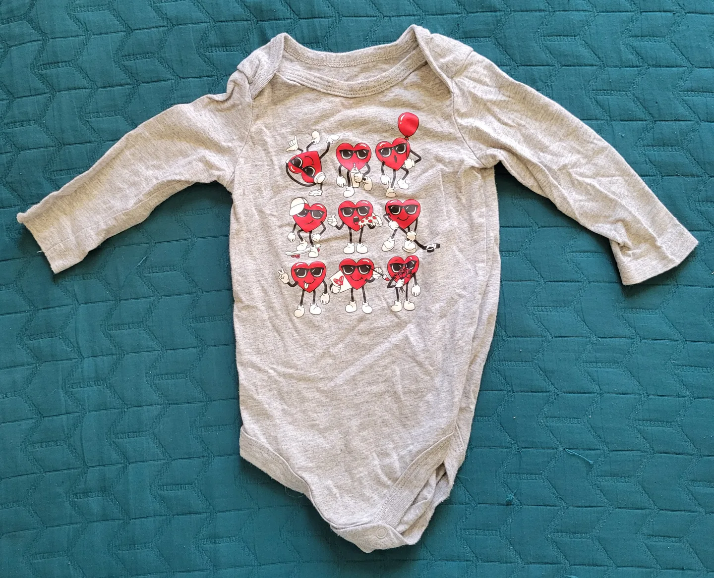 Bundle: Baby Clothes - Size 6-12 Months image indicator(3)