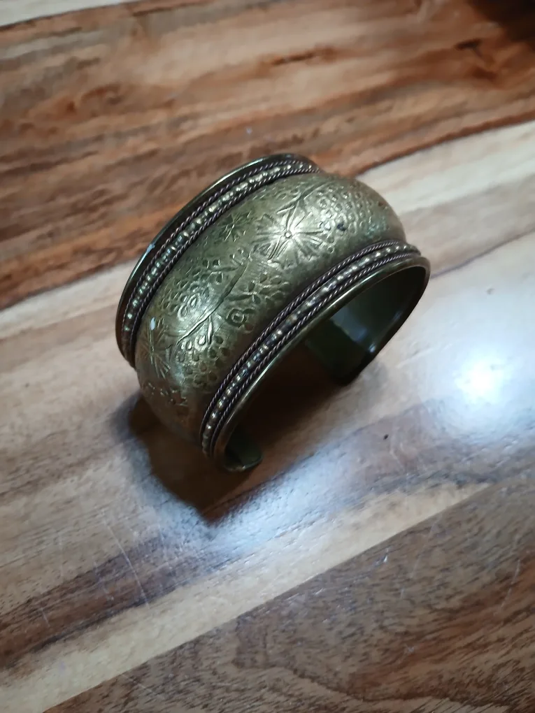 Vintage Brass Necklace and cuff Bracelet image indicator(3)