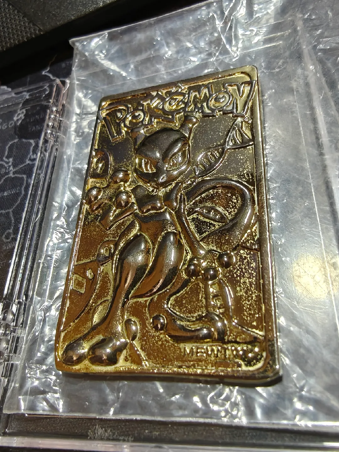 Pokemon Mewtwo Gold Metal Card image indicator(2)