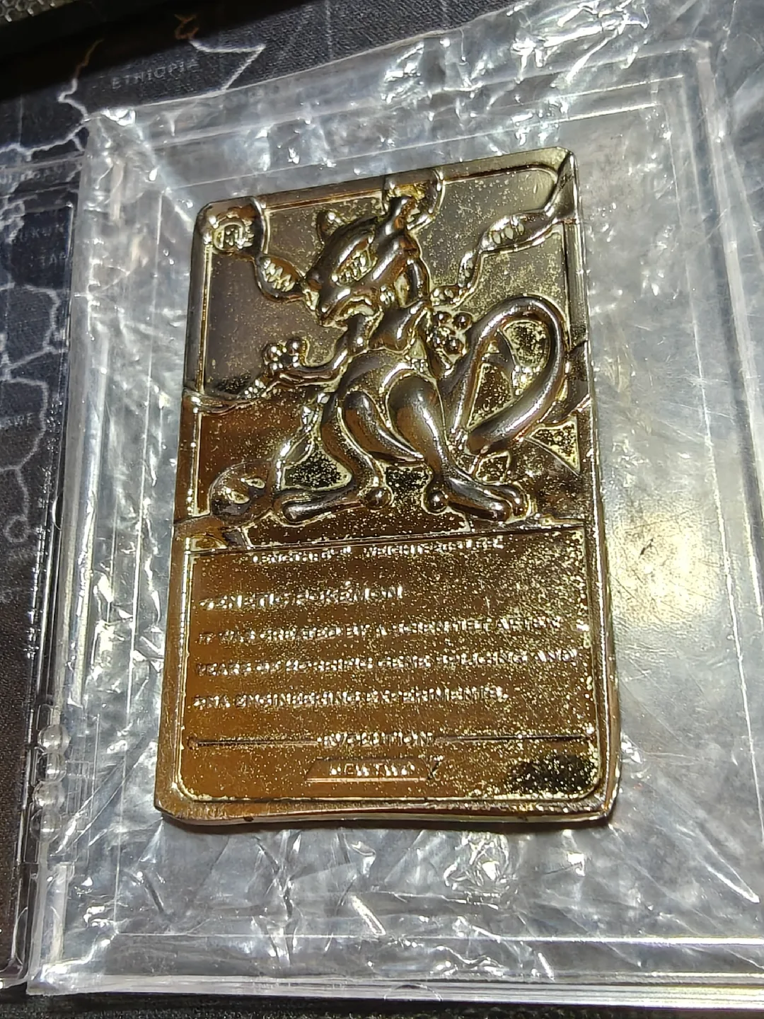 Pokemon Mewtwo Gold Metal Card image indicator(4)