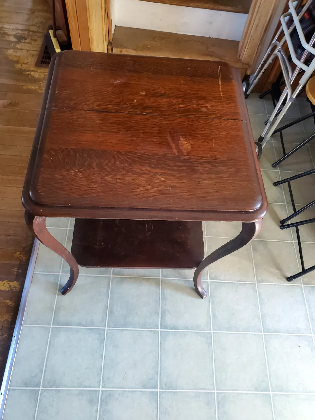 Antique Wooden Side Table image indicator(2)