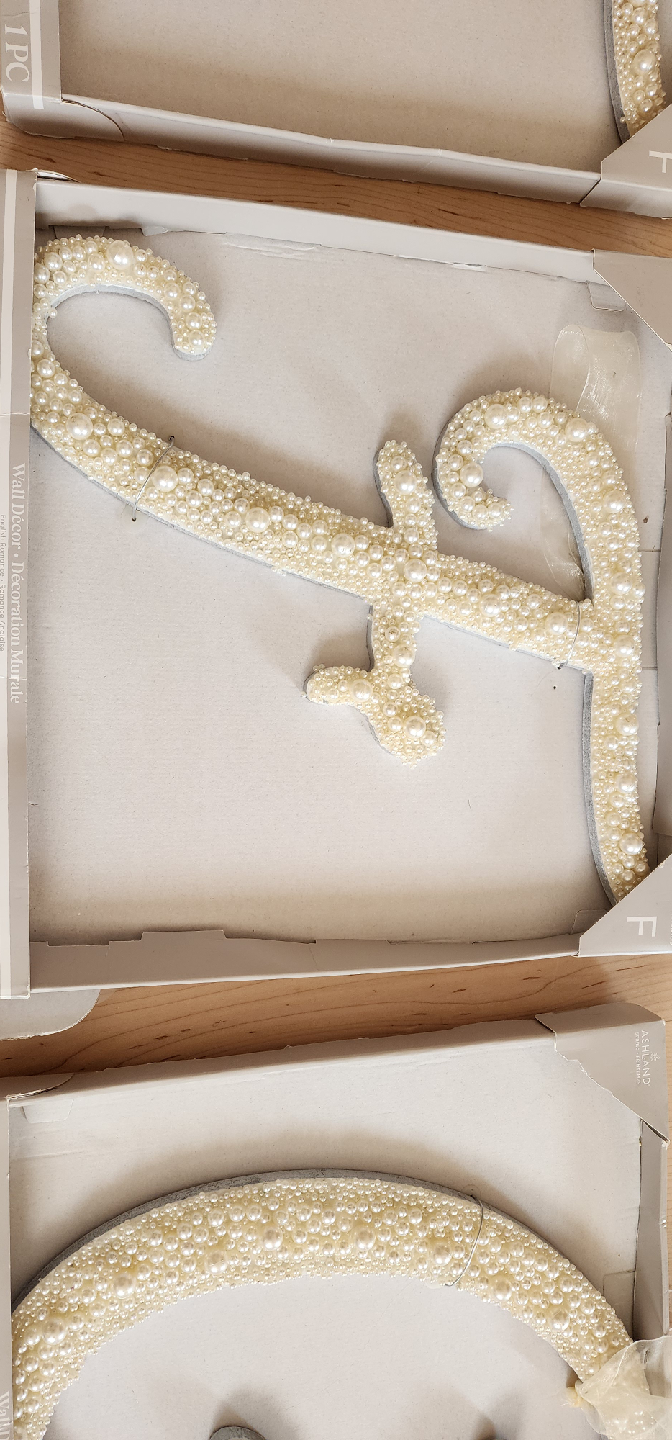 Brand new Pearl letter wall decor - photo 3