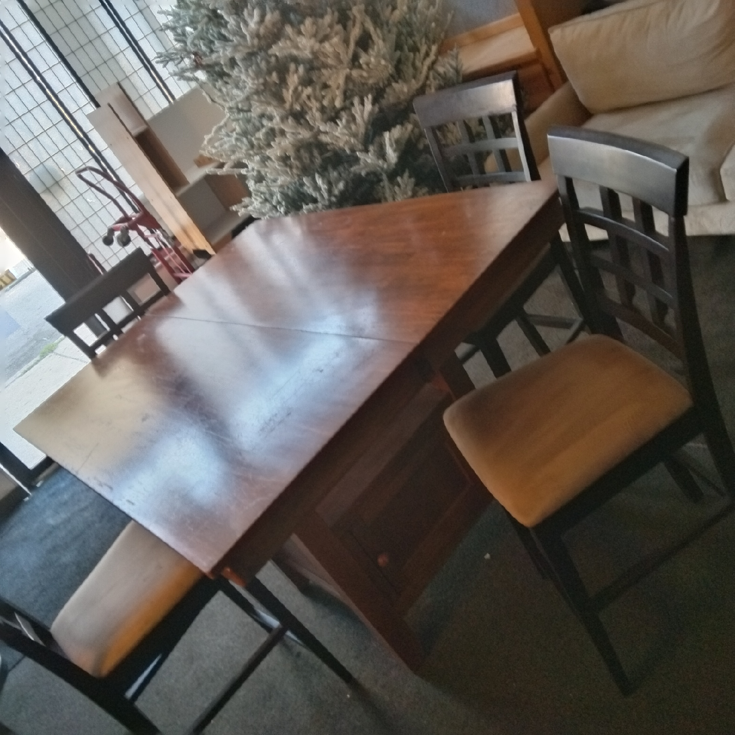 Dining table tall and 4 chears tall - photo 5