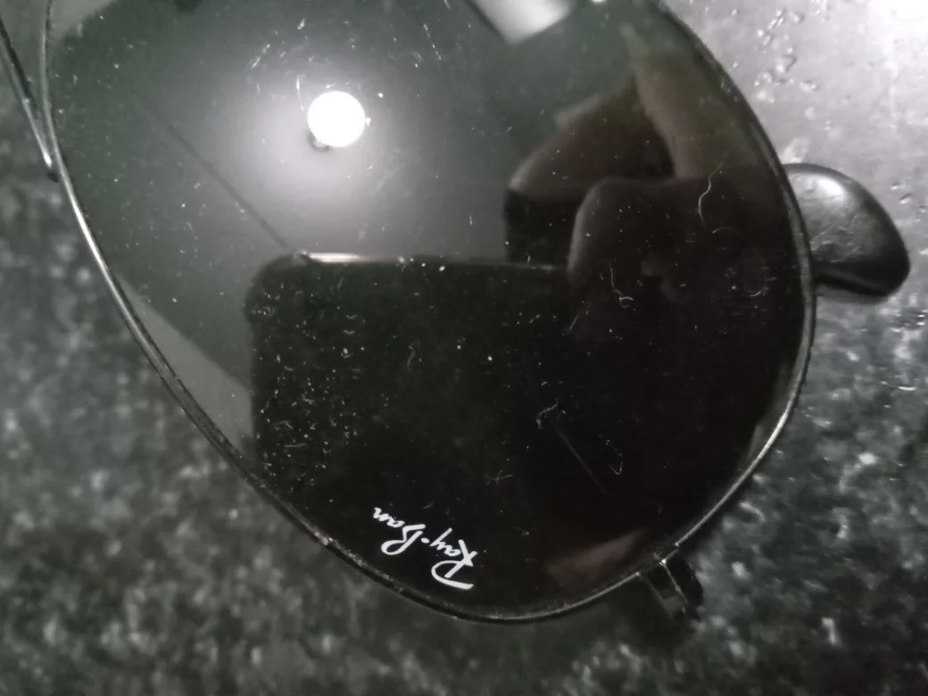 Ray-Ban Sunglasses with Case image indicator(4)