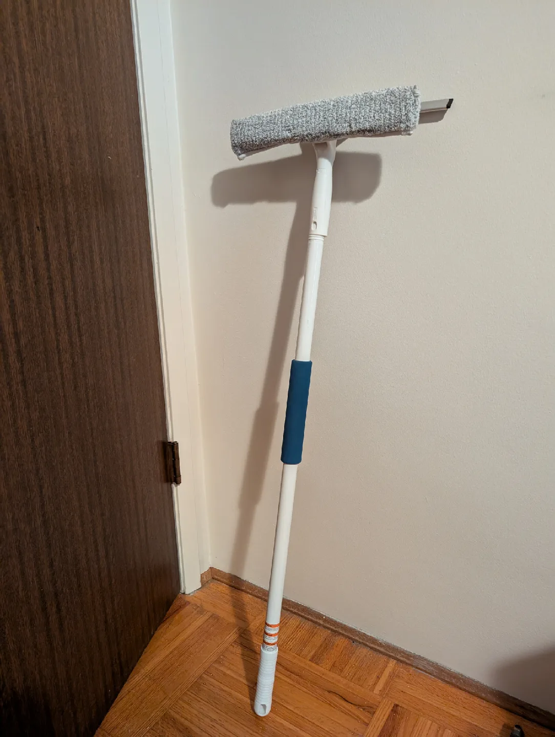 Window Squeegee with Extension Pole thumbnail