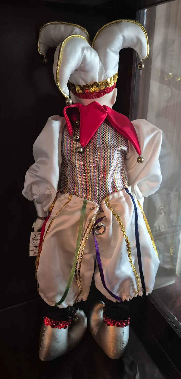 Korea Brinn's 1986 Musical Windup Porcelain Clown Jester Doll image indicator(2)