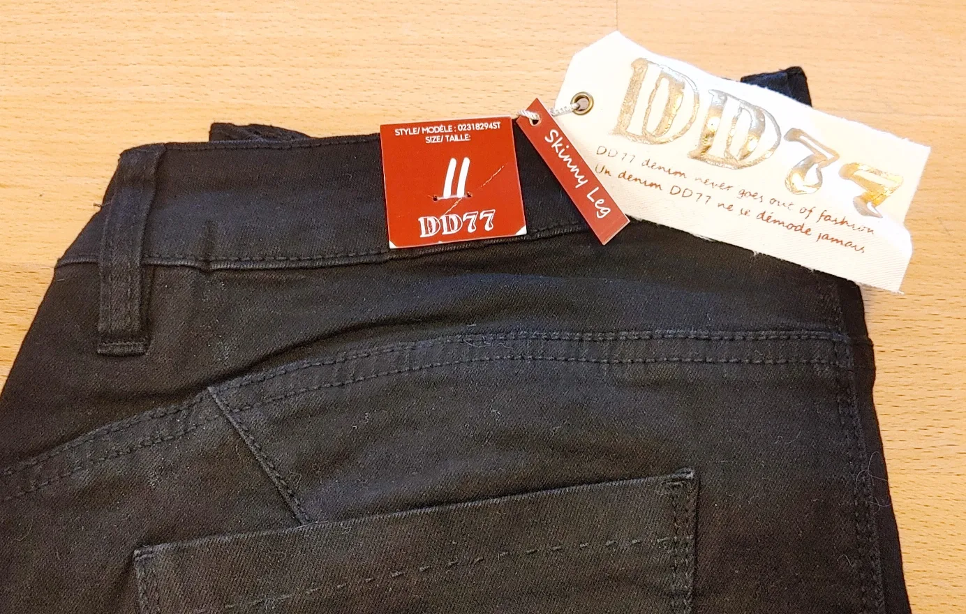DD77 Black Skinny Leg Jeans - Size 11 image indicator(3)