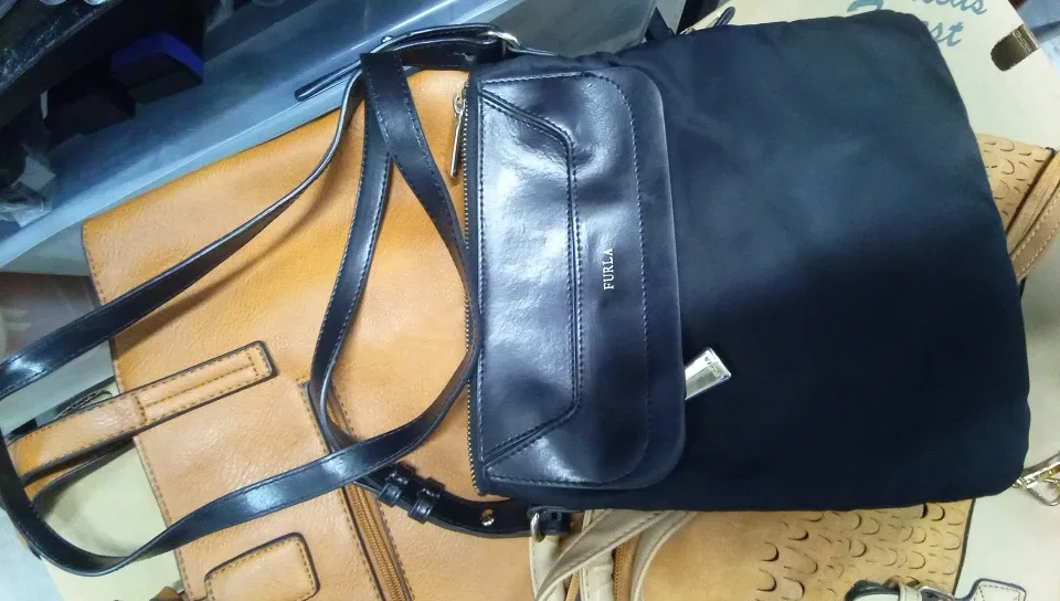 Assorted Tote Bags & Purse Lot image indicator(4)