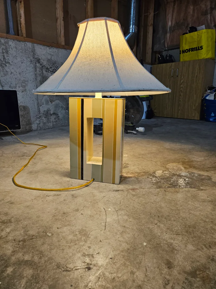 Unique Striped Table Lamp image indicator(4)