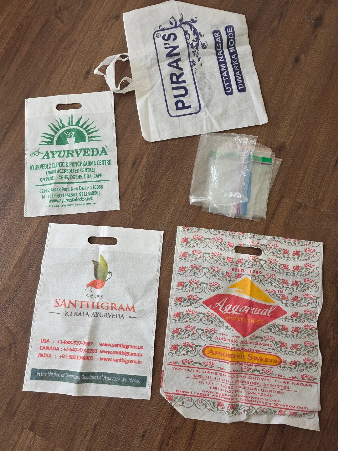 Reusable Shopping Bags + ziploc bags thumbnail