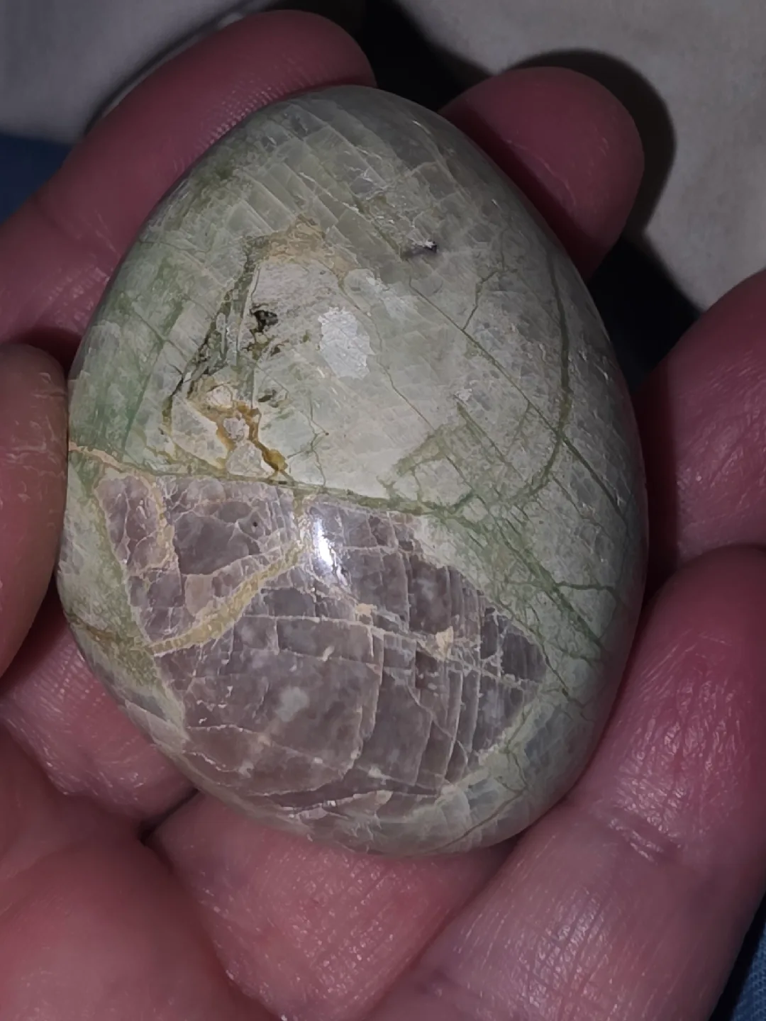 2inch garnierite-colored moonstone image indicator(2)