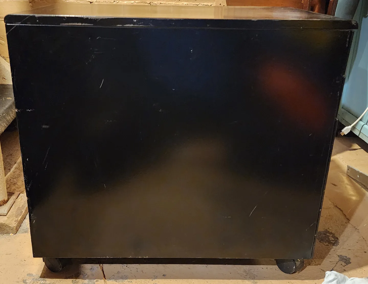 Black Metal 3-Drawer Filing Cabinet - no key image indicator(6)