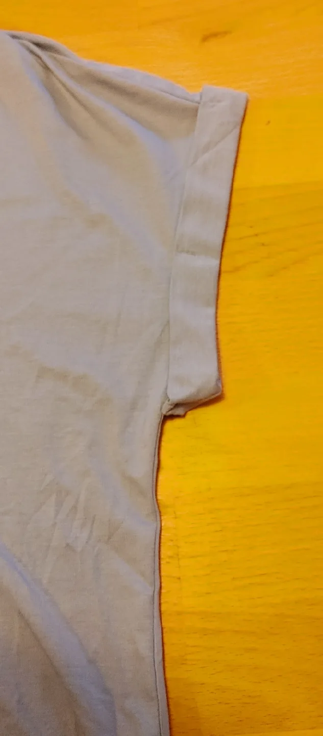 New Banana Republic T-Shirt - Size M image indicator(7)