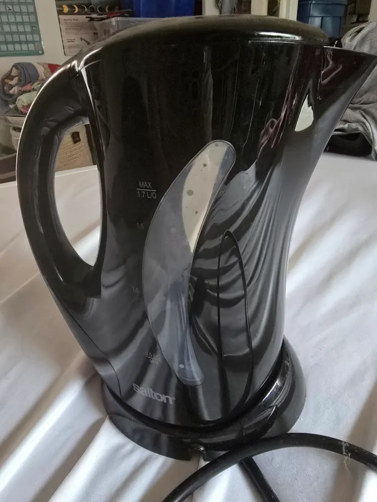 Salton Electric Kettle thumbnail