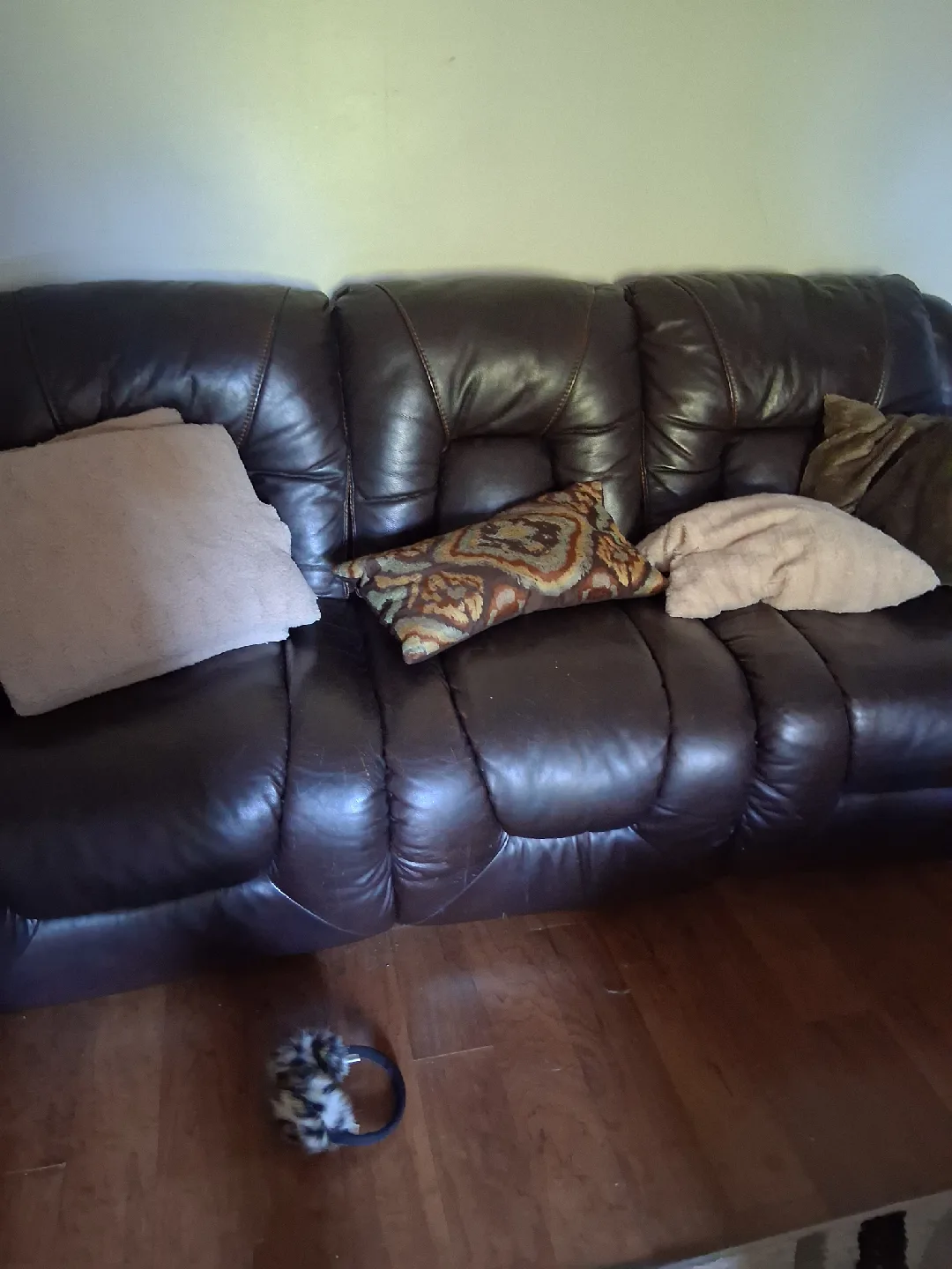 selling great furniture image indicator(8)