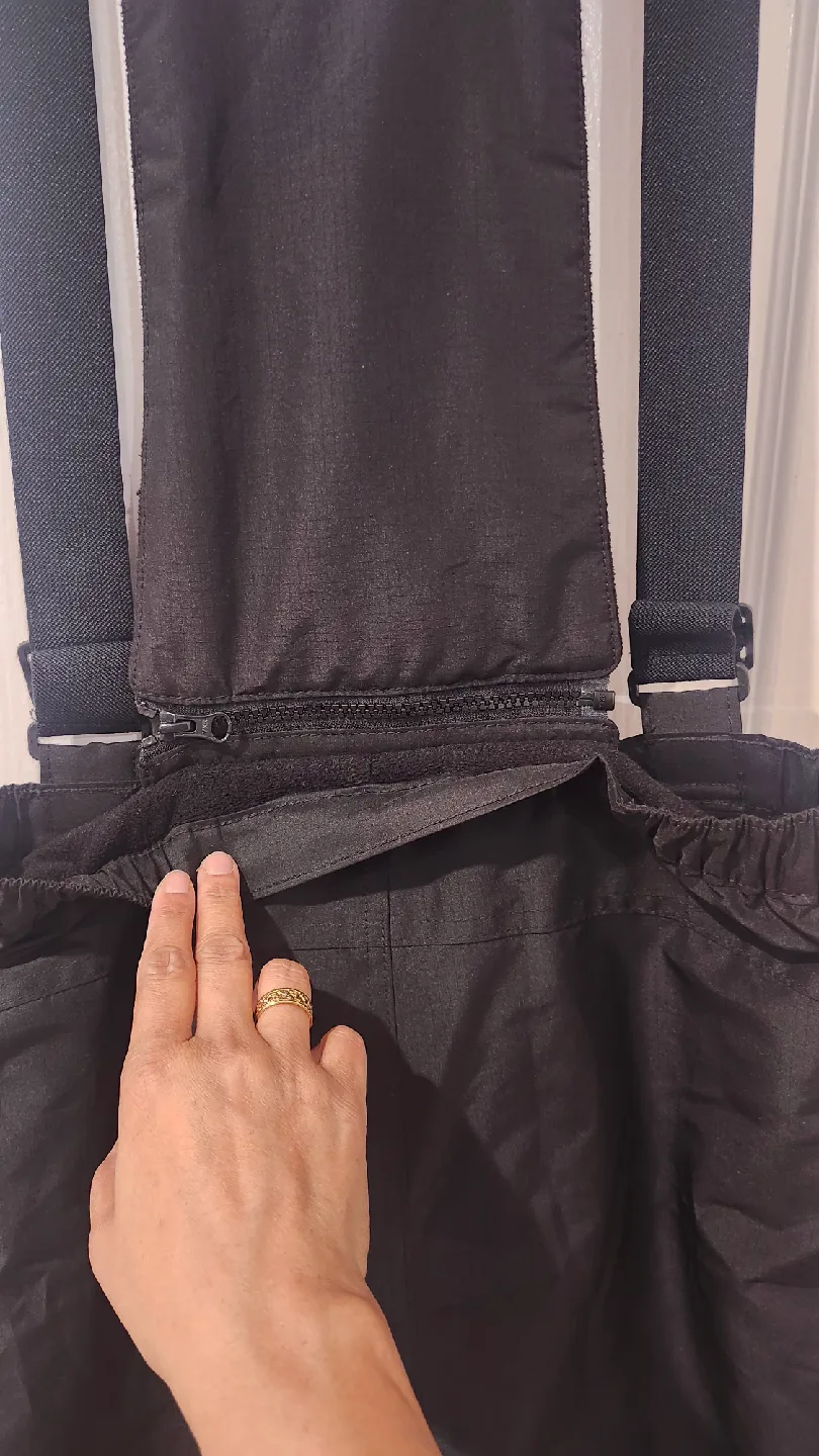 The Children's Place Snow Pants - 10-12 boys image indicator(5)